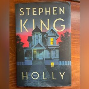 Holly By Stephen King